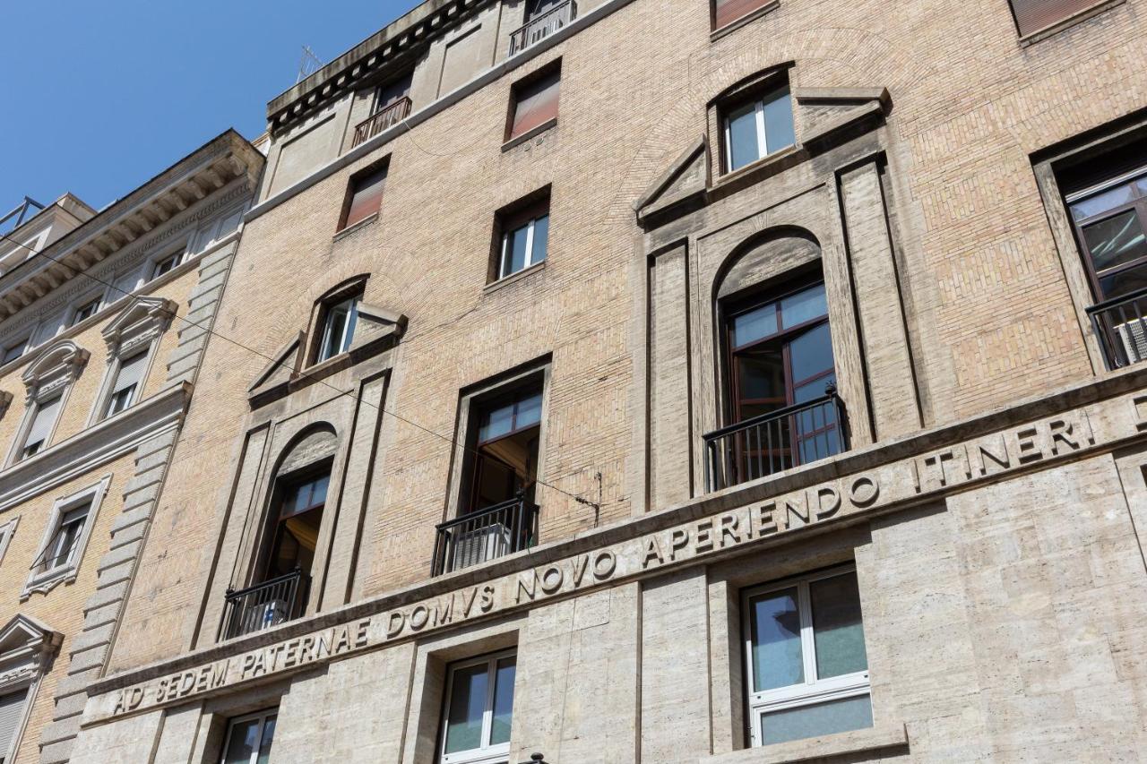 SPA Apartment Via Barberini Rom Exterior foto